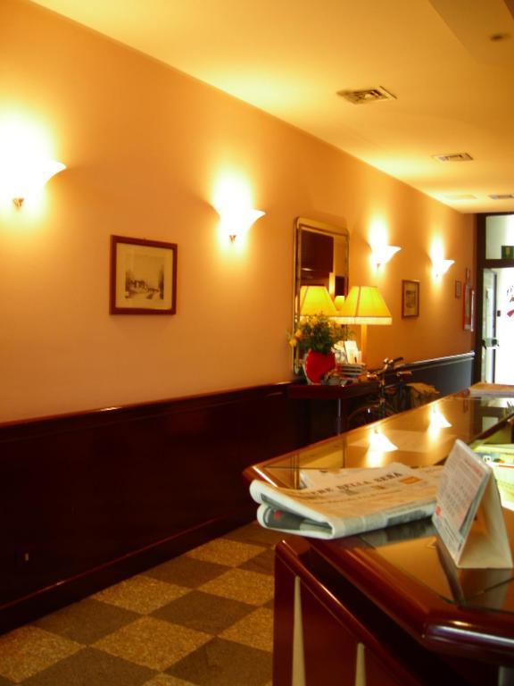 Buenos Aires Hotel Milan Bagian luar foto