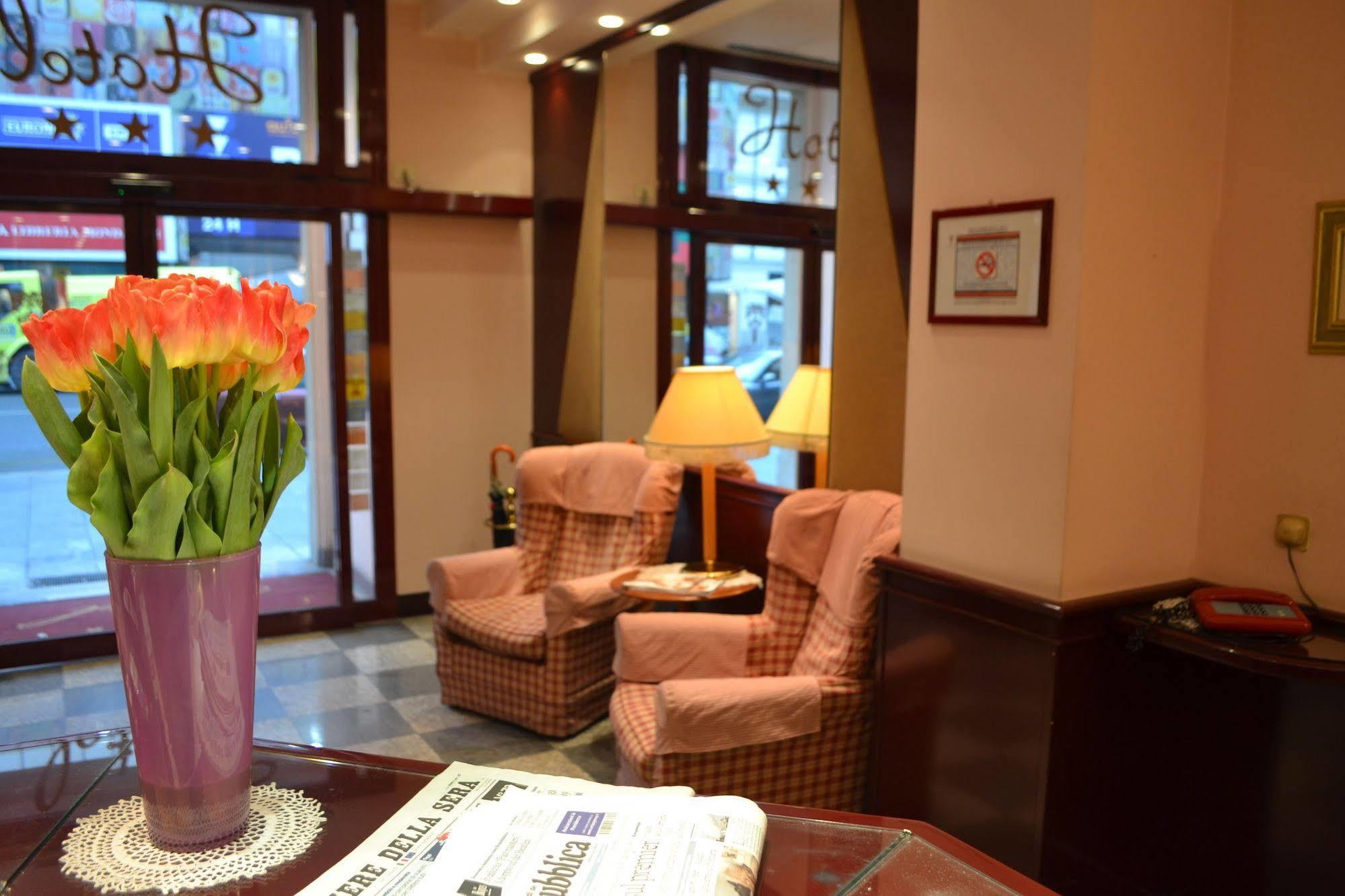 Buenos Aires Hotel Milan Bagian luar foto